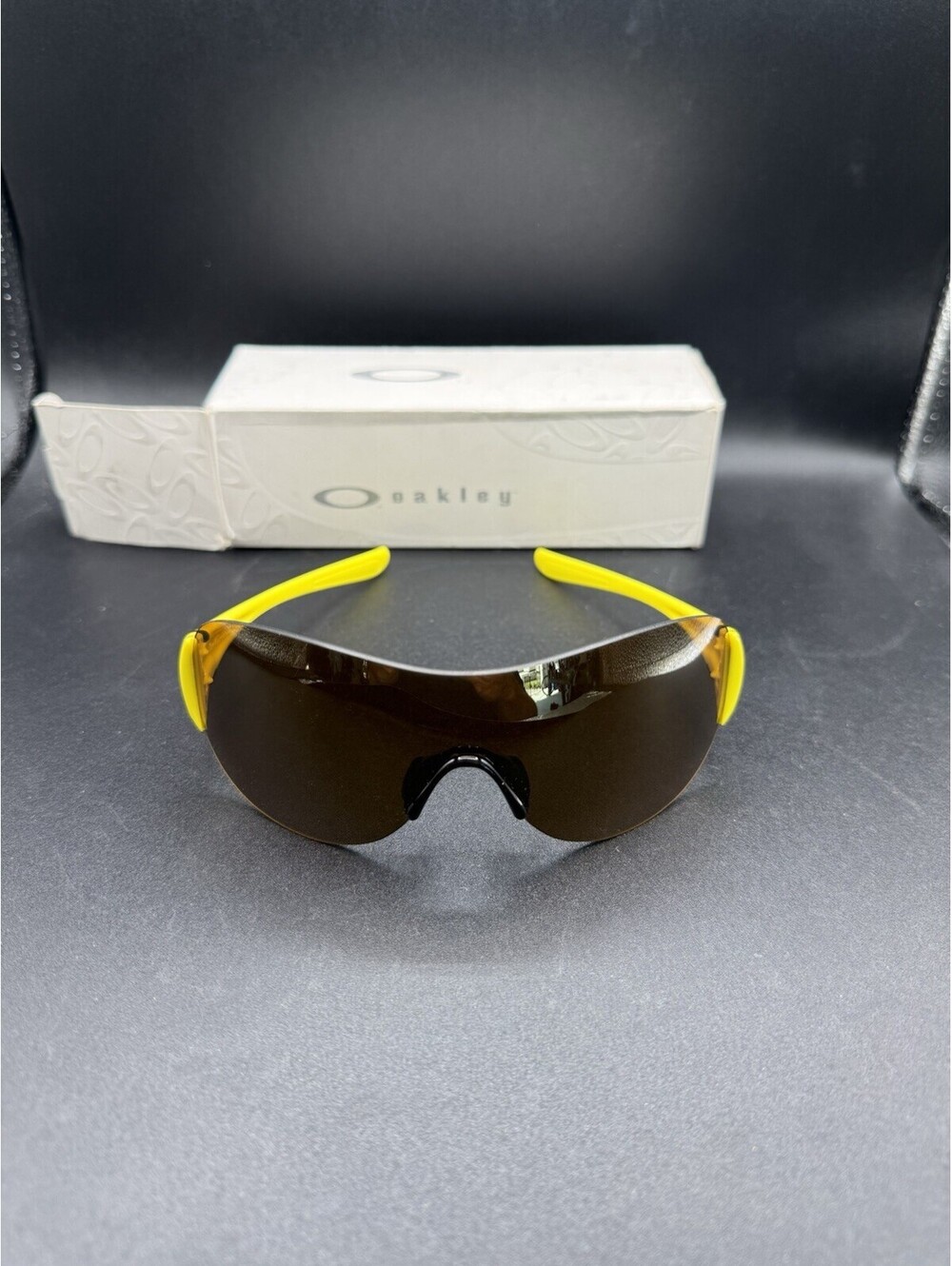Oakley Miss Conduct Sunflower/Gold Iridium Lenses